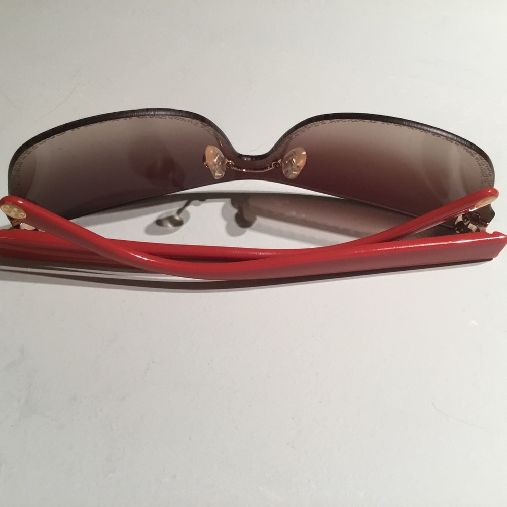 TORY BURCH SUN GLASSES 🤓 - Picture 7 of 10